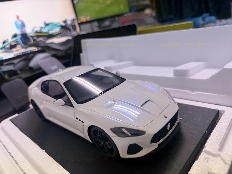 [開箱]1/18 Maserati GranTurismo