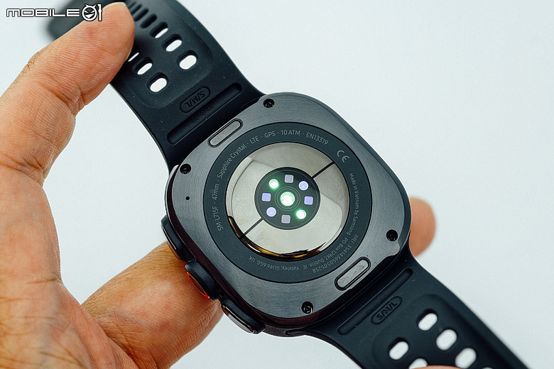 三星 Galaxy Watch Ultra 2 迎來有感升級|5000 尼特螢幕 + 800mAh 大電池、Galaxy Watch 9 同步登場!