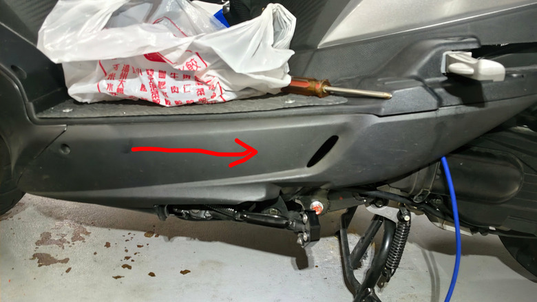 DIY 4k(偽)機車行車紀錄器+car play車機+usb充電器安裝