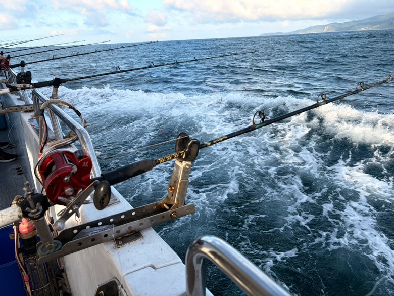 海釣初體驗｜海風、魚竿，還有兩個傻子