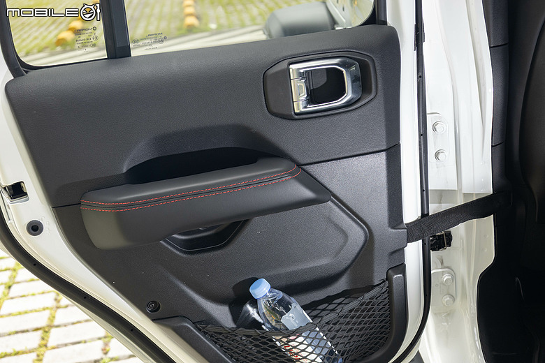 Jeep Wrangler Rubicon/Sahara 試駕｜歷經考驗的越野實力，帶你勇闖世界的每個角落！