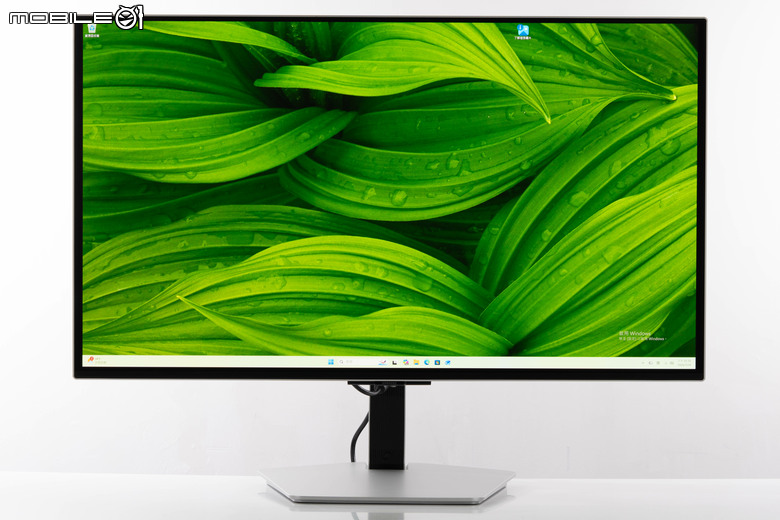 三星 Odyssey OLED G8 G80SH 遊戲螢幕開箱體驗 最新五層面板與抗炫光技術帶來更舒適視覺感受