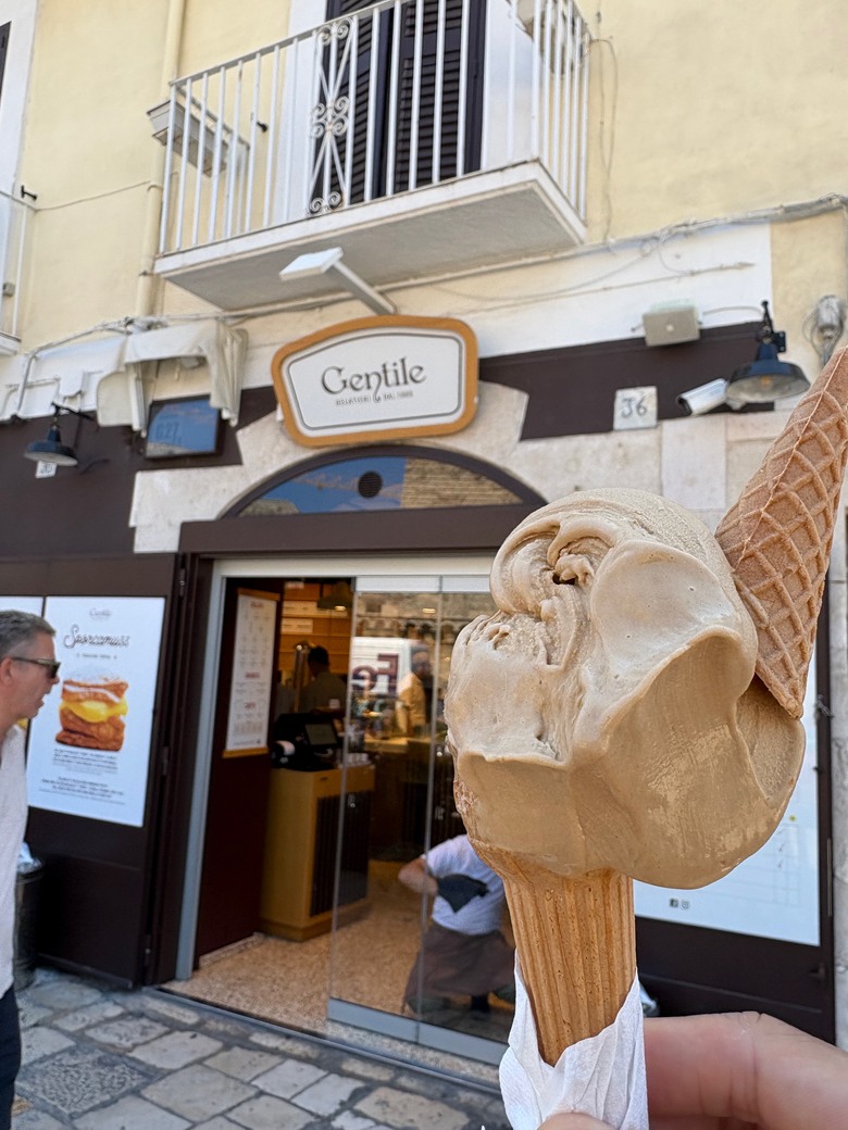 點我看大圖 意大利🇮🇹Bari巴里港之旅第一天,到達Matera馬泰拉古城