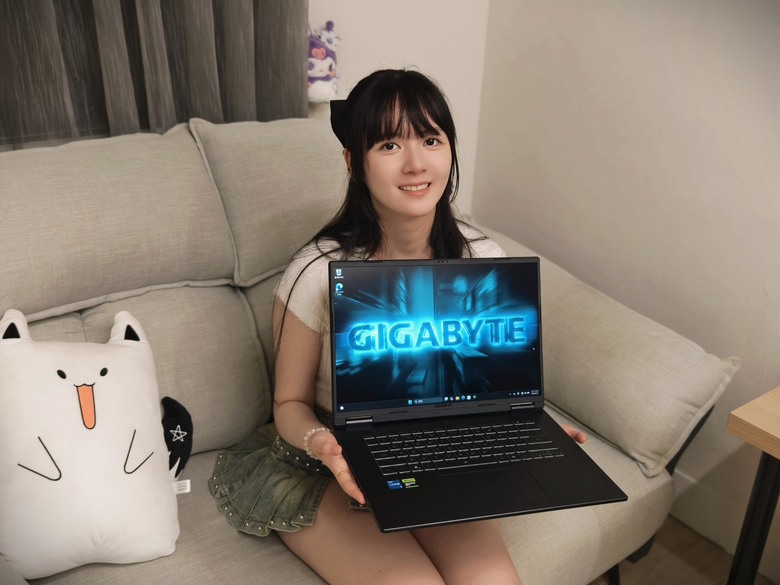 技嘉輕電競筆電小評測GAMING A16 RTX5060