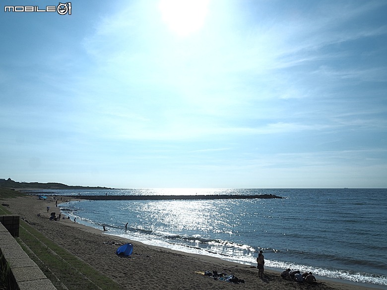 沙灘皮克敏探索之新北市篇 — 萬里海水浴場、金山中角、貢寮福隆海水浴場、石門白沙灣、三芝淺水灣、淡水沙崙、淡江大橋,還有Bossa Nova巴莎諾瓦海景餐廳與依海廚房之吃吃喝喝