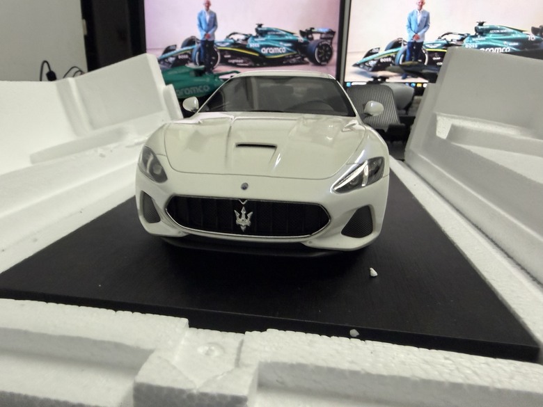 [開箱]1/18 Maserati GranTurismo