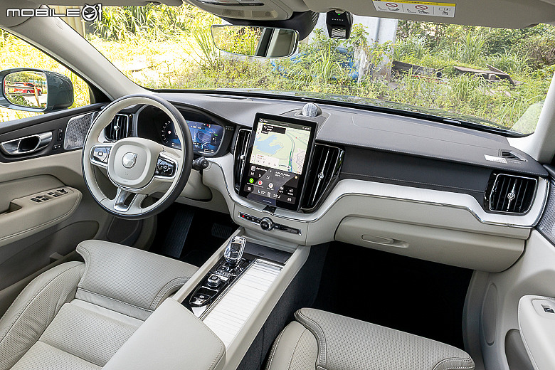 Volvo 小改款 XC60 T8 試駕|除了節能,還讓你有更優雅從容的旅程!
