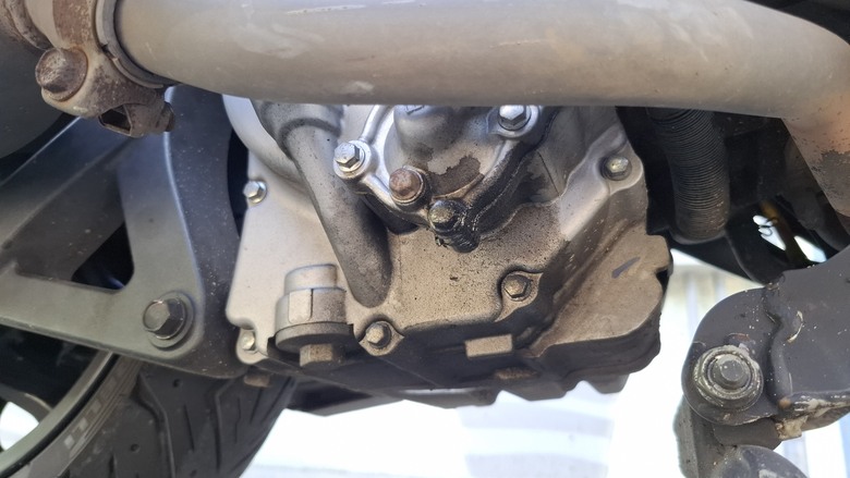 SYM GTS300i 水泵漏水維修紀錄 & 傳動整理