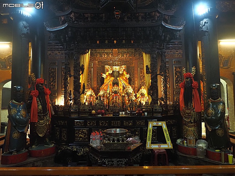 嘉義市立美術館、嘉義文化創意產業園區、嘉義城隍廟、嘉義市郵便局、文化路夜市，外掛美味可口的林聰明沙鍋魚頭、還有繁花似錦的臺南白河蓮花公園 — 2026 端午連假次日遊