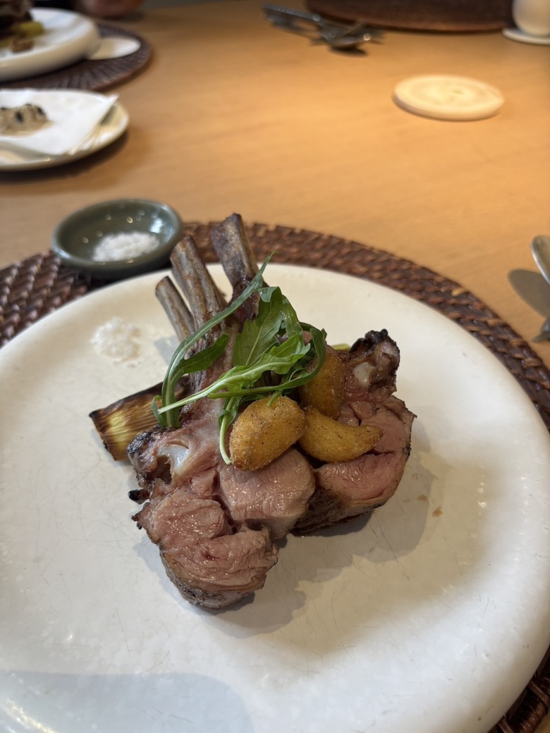 【食記】林口 鍋家菜｜一家四口二訪，1550 套餐從前菜到小牛戰斧一路驚喜，每道菜都吃完