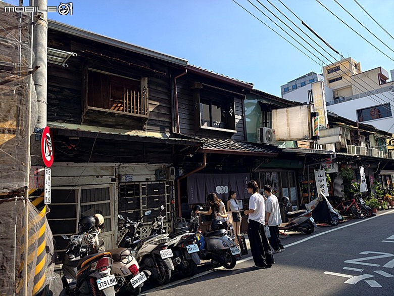 嘉義市立美術館、嘉義文化創意產業園區、嘉義城隍廟、嘉義市郵便局、文化路夜市，外掛美味可口的林聰明沙鍋魚頭、還有繁花似錦的臺南白河蓮花公園 — 2026 端午連假次日遊