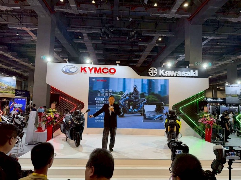 2026重機展週一逛展心得,順便看了光陽發表會與 CV-X45 實車
