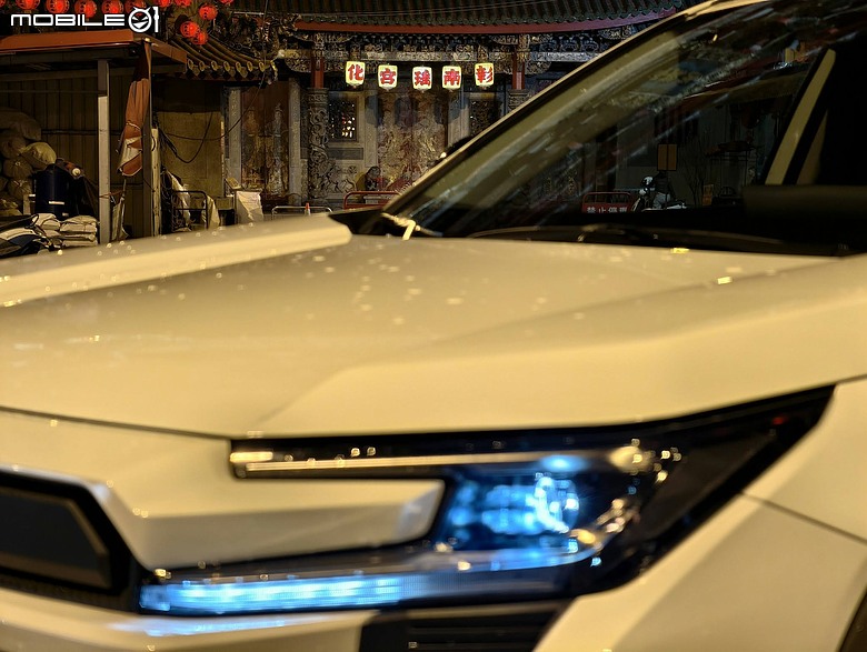 致那些尚未被馴服的靈魂：Toyota RAV4 Hybrid Adventure 🦅