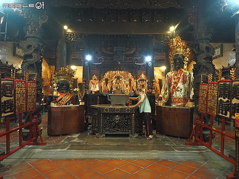 嘉義市立美術館、嘉義文化創意產業園區、嘉義城隍廟、嘉義市郵便局、文化路夜市，外掛美味可口的林聰明沙鍋魚頭、還有繁花似錦的臺南白河蓮花公園 — 2026 端午連假次日遊