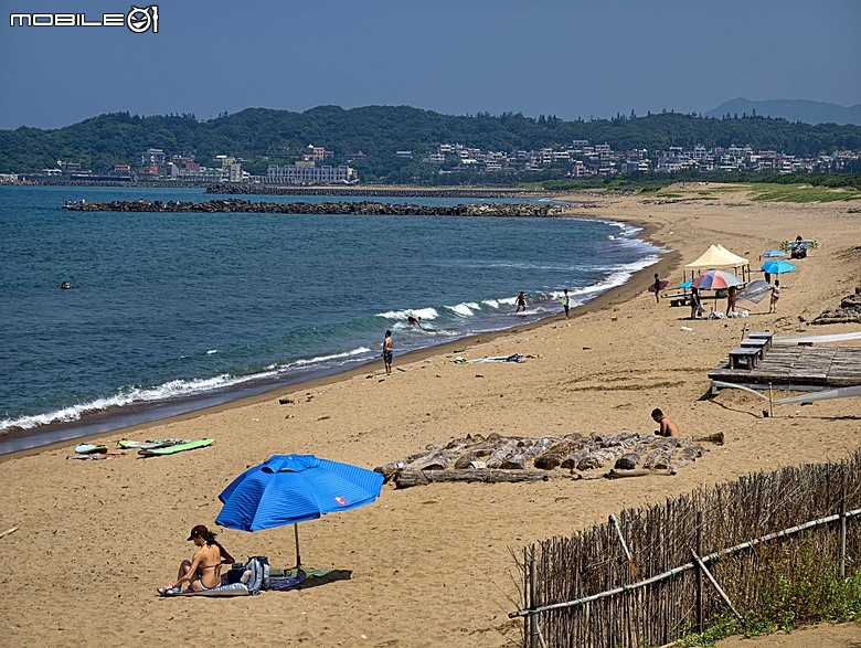 沙灘皮克敏探索之新北市篇 — 萬里海水浴場、金山中角、貢寮福隆海水浴場、石門白沙灣、三芝淺水灣、淡水沙崙、淡江大橋,還有Bossa Nova巴莎諾瓦海景餐廳與依海廚房之吃吃喝喝