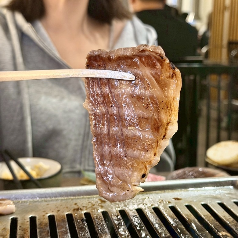 【食記】高雄燒肉推薦｜開到凌晨1點，晚下班也吃得到