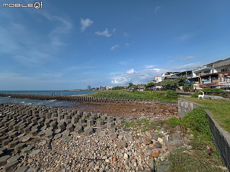 沙灘皮克敏探索之新北市篇 — 萬里海水浴場、金山中角、貢寮福隆海水浴場、石門白沙灣、三芝淺水灣、淡水沙崙、淡江大橋,還有Bossa Nova巴莎諾瓦海景餐廳與依海廚房之吃吃喝喝