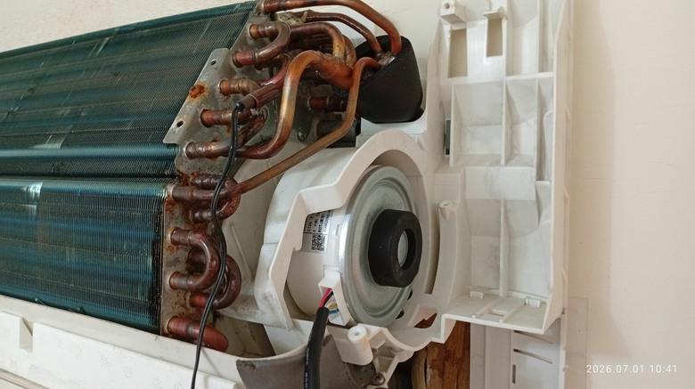聲寶冷氣 AU-QB22D 室內機 E6 故障碼 , DIY 更換馬達記錄 !