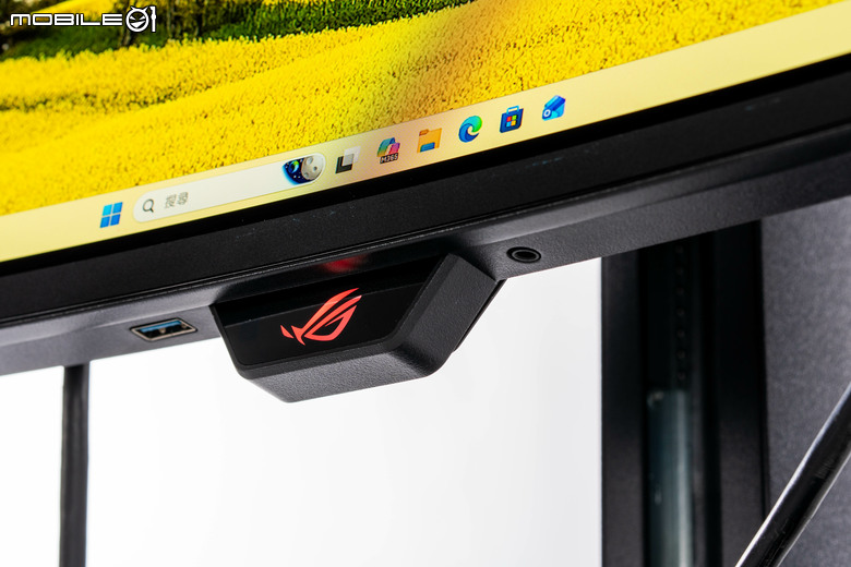 ROG STRIX OLED XG34WCDMS 電競螢幕開箱實測 34 吋寬曲面與 280Hz 高更新率帶來流暢沉浸感受