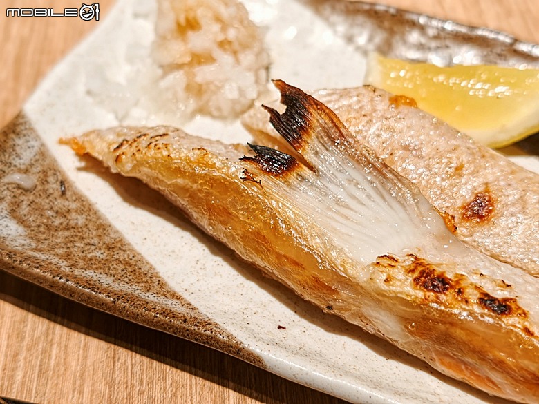 2026年懷舊鐵道場景模型展 in SOGO天母店，附掛吃吃喝喝之 魚君 さかなくん 天母SOGO店之週三鮭魚迴游日半價活動