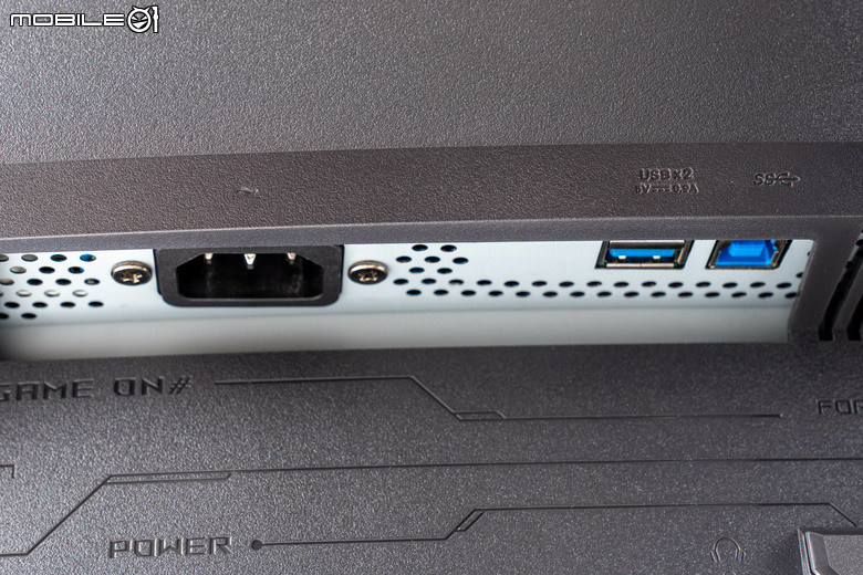 ROG STRIX OLED XG34WCDMS 電競螢幕開箱實測 34 吋寬曲面與 280Hz 高更新率帶來流暢沉浸感受