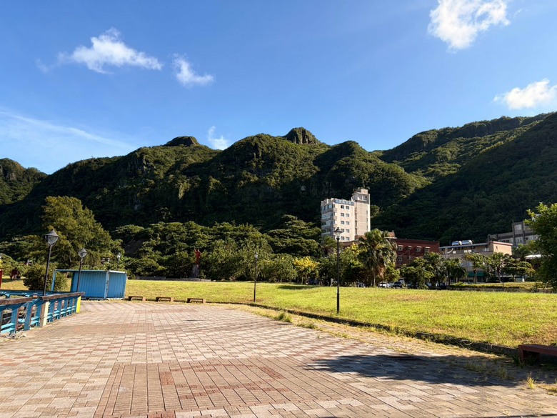 海釣初體驗｜海風、魚竿，還有兩個傻子