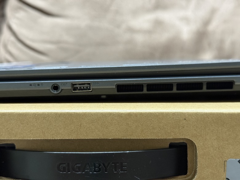 四萬內16吋筆電 GIGABYTE EAGLE 9MJ開箱