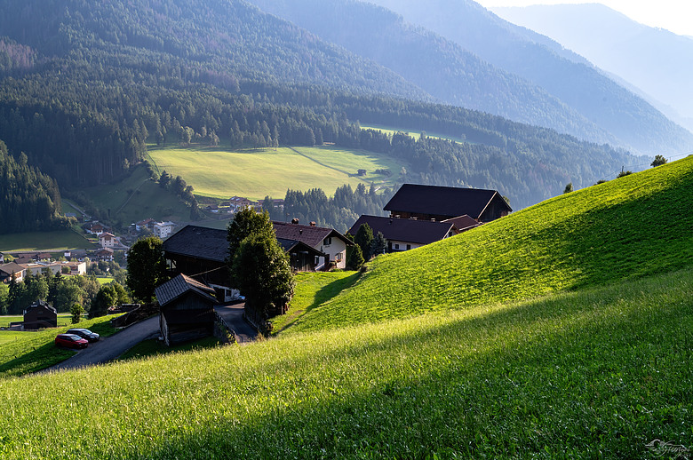 點我看大圖 2024瑞士義大利山脈之旅之19、0827 Panorama di Santa Maddalena富內斯山谷