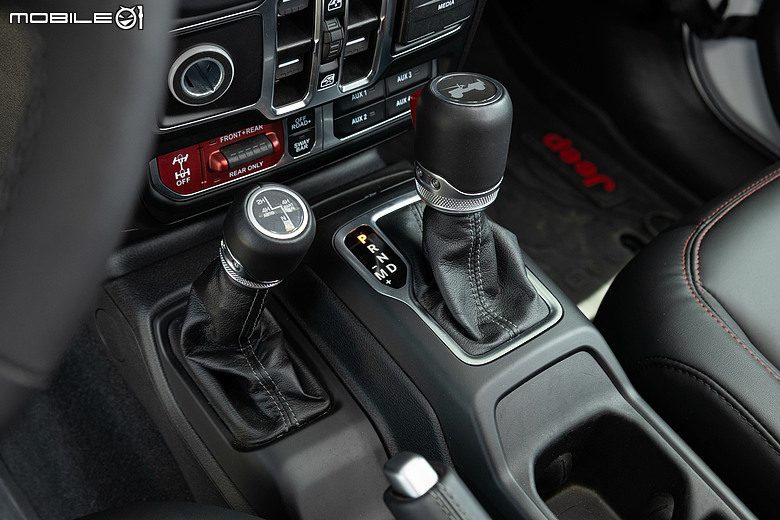 Jeep Wrangler Rubicon/Sahara 試駕｜歷經考驗的越野實力，帶你勇闖世界的每個角落！