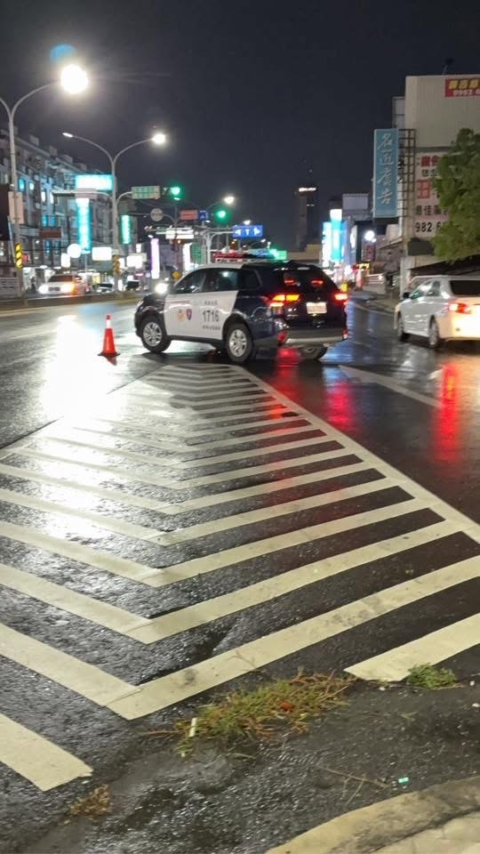 peugeot 408 關箱文