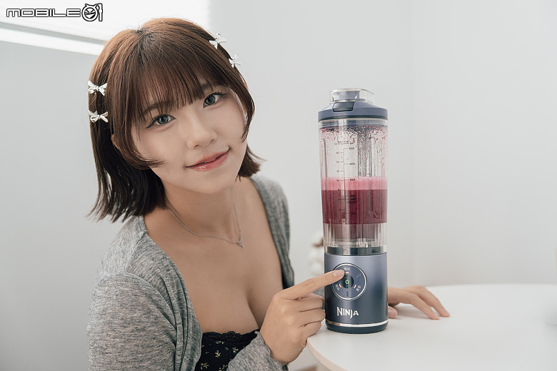 Ninja Blast Max 無線調理機｜650ml 大容量、無線碎冰，果昔走到哪打到哪