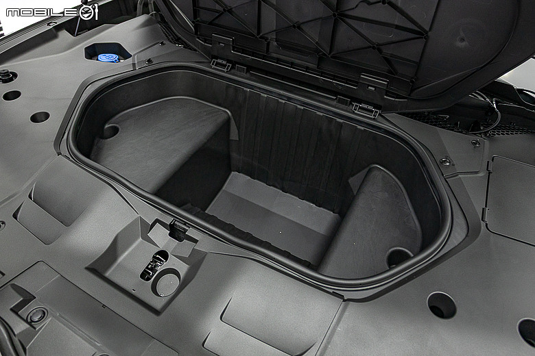 BMW iX3 上市前實拍|帶領品牌邁入新紀元的純電大作!