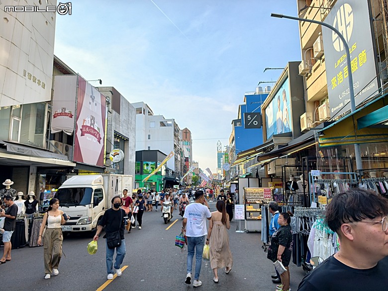 嘉義市立美術館、嘉義文化創意產業園區、嘉義城隍廟、嘉義市郵便局、文化路夜市，外掛美味可口的林聰明沙鍋魚頭、還有繁花似錦的臺南白河蓮花公園 — 2026 端午連假次日遊