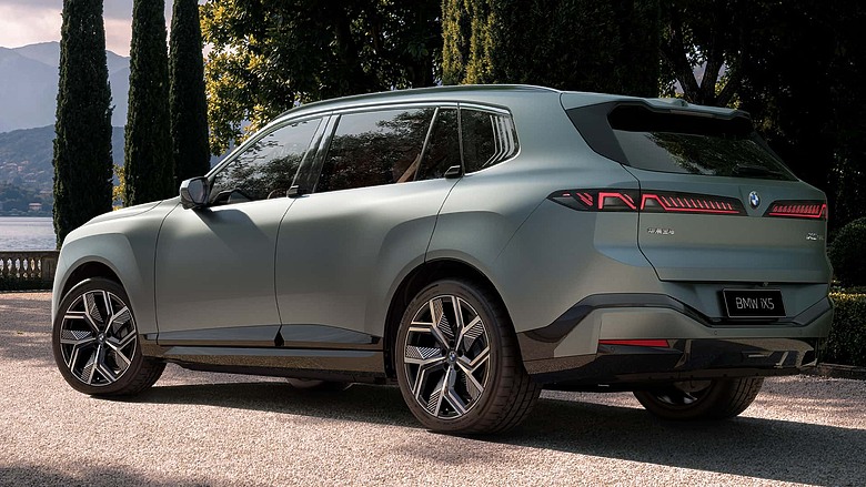 BMW發表X5/iX5長軸版