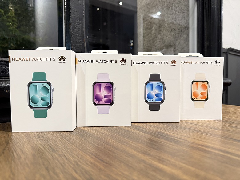 點我看大圖 HUAWEI WATCH FIT 5 開箱:不只是智慧手錶,更是你的時尚手腕配件