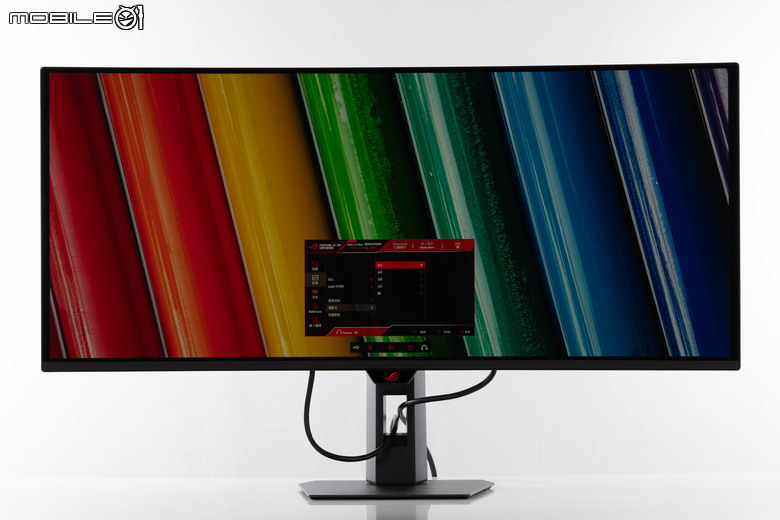 ROG STRIX OLED XG34WCDMS 電競螢幕開箱實測 34 吋寬曲面與 280Hz 高更新率帶來流暢沉浸感受