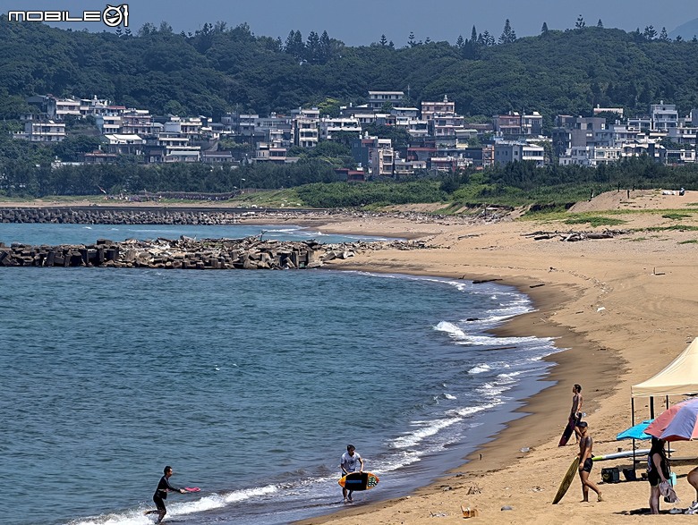 沙灘皮克敏探索之新北市篇 — 萬里海水浴場、金山中角、貢寮福隆海水浴場、石門白沙灣、三芝淺水灣、淡水沙崙、淡江大橋,還有Bossa Nova巴莎諾瓦海景餐廳與依海廚房之吃吃喝喝
