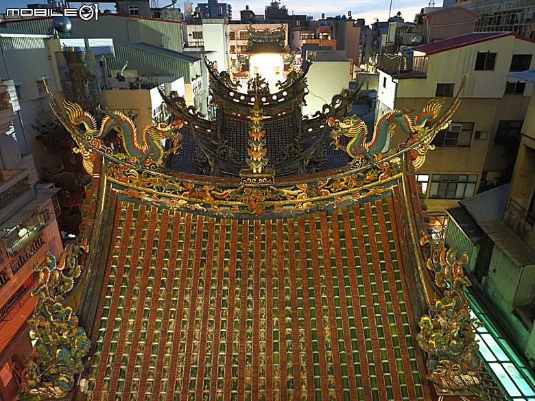 嘉義市立美術館、嘉義文化創意產業園區、嘉義城隍廟、嘉義市郵便局、文化路夜市，外掛美味可口的林聰明沙鍋魚頭、還有繁花似錦的臺南白河蓮花公園 — 2026 端午連假次日遊