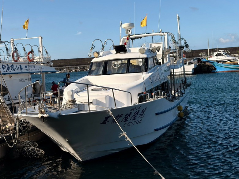 海釣初體驗｜海風、魚竿，還有兩個傻子