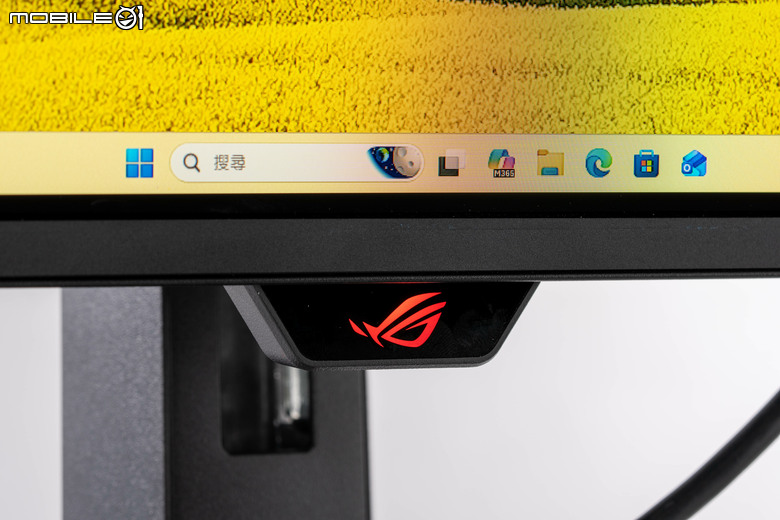ROG STRIX OLED XG34WCDMS 電競螢幕開箱實測 34 吋寬曲面與 280Hz 高更新率帶來流暢沉浸感受