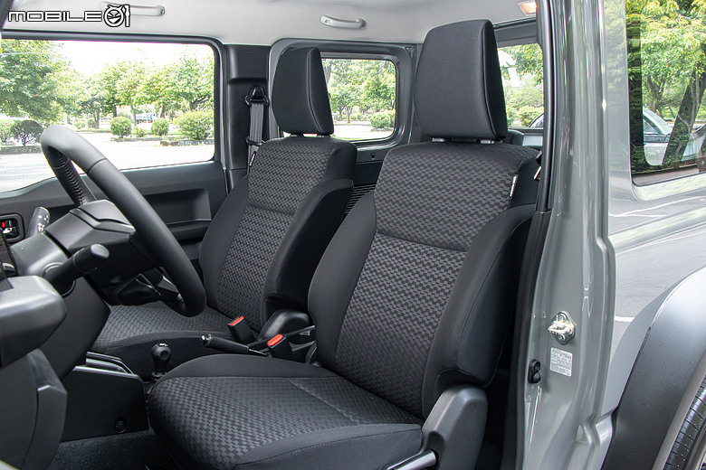 Suzuki Jimny 新年式試駕|補齊ACC、價格凍漲,不再只是任性的大玩具!