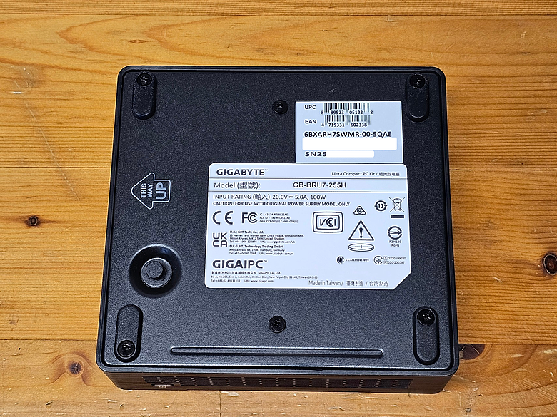 點我看大圖 GIGABYTE BRIX GB-BRU7-255H 迷你電腦開箱