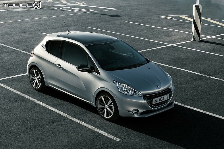 Peugeot 208 小改款試駕|不只賣浪漫情懷,更要用豐富內涵留住你的愛!