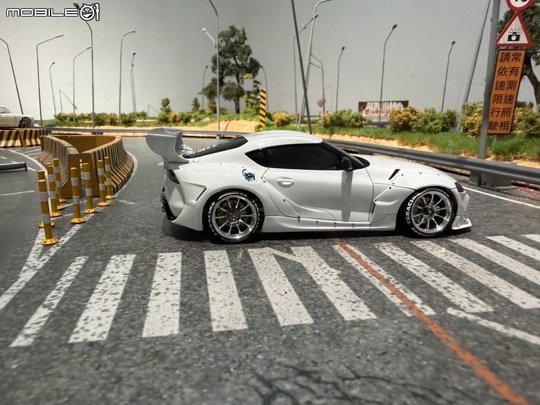 點我看大圖 【遙控模型】體驗極致奢華 Toyota GR Supra A90 Rocket Bunny/Pandem V2 - LSD Mono