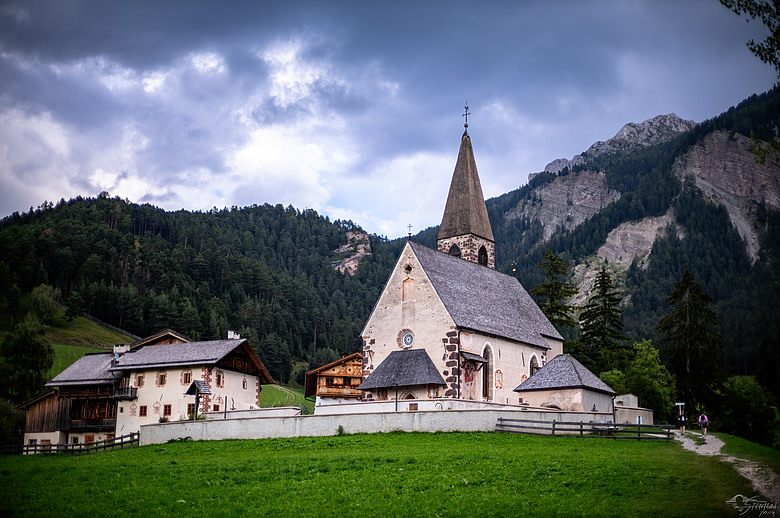 點我看大圖 2024瑞士義大利山脈之旅之19、0827 Panorama di Santa Maddalena富內斯山谷