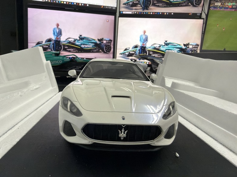 [開箱]1/18 Maserati GranTurismo