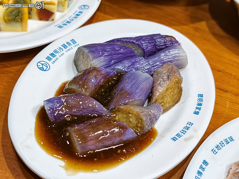 嘉義市立美術館、嘉義文化創意產業園區、嘉義城隍廟、嘉義市郵便局、文化路夜市，外掛美味可口的林聰明沙鍋魚頭、還有繁花似錦的臺南白河蓮花公園 — 2026 端午連假次日遊