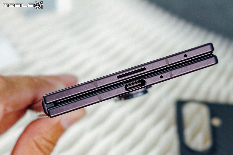 Samsung Galaxy Z Fold8「寬」摺疊領軍、Z Fold8 Ultra / Z Flip8 同步亮相!