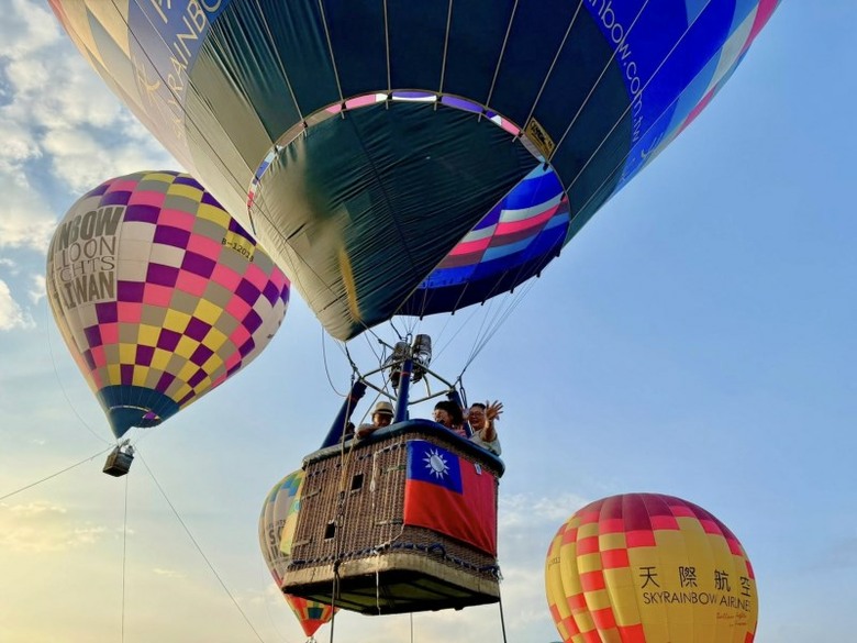媽祖飛上台中山城天空!2026石岡熱氣球嘉年華8/22登場!