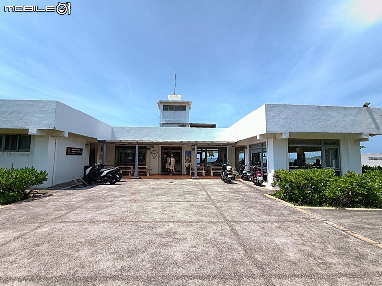 沙灘皮克敏探索之新北市篇 — 萬里海水浴場、金山中角、貢寮福隆海水浴場、石門白沙灣、三芝淺水灣、淡水沙崙、淡江大橋,還有Bossa Nova巴莎諾瓦海景餐廳與依海廚房之吃吃喝喝